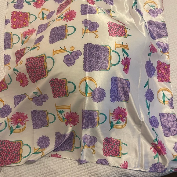 Jeanne Lottie spring colour 36 inch square scarf with a satiny feel - Picture 2 of 7